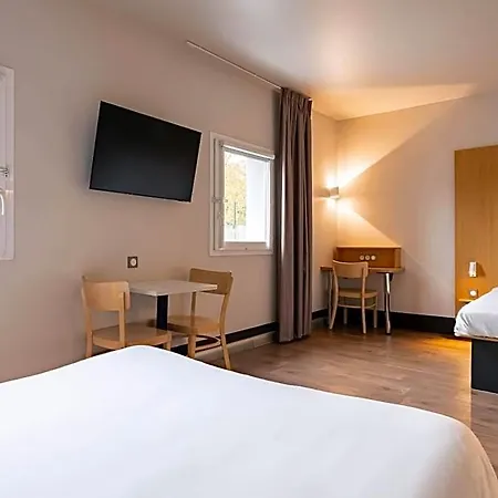 ホテル Valenciennes Marly Marly (Nord)