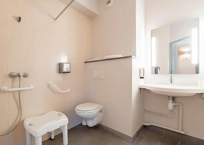 Hotel Valenciennes Marly 2*