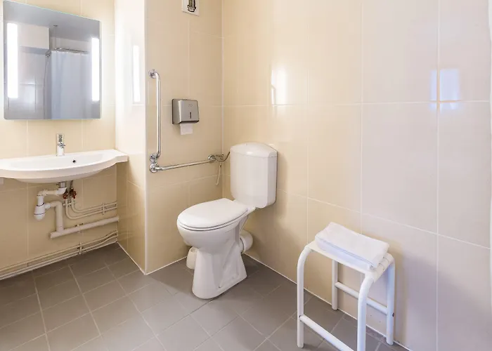 Hotel Valenciennes Marly 2*