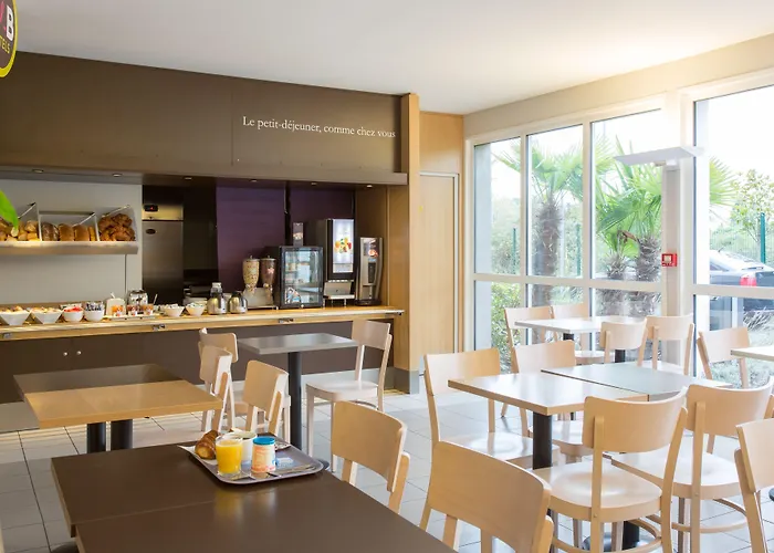 Hotel Valenciennes Marly 2*